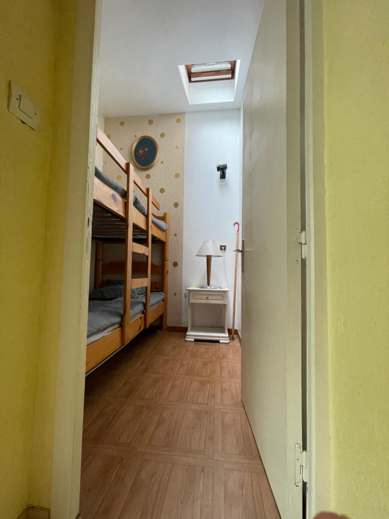 Rare 2 Bedroom With Private Beach On Lake Annecy ดูซาร์ ภายนอก รูปภาพ