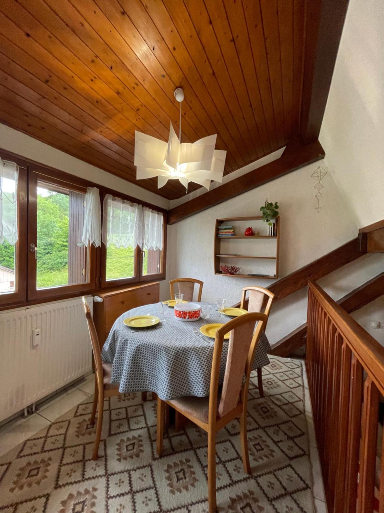 Rare 2 Bedroom With Private Beach On Lake Annecy ดูซาร์ ภายนอก รูปภาพ